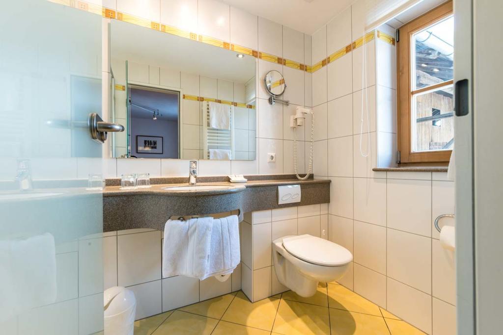 Metzgerei Gasthof Oberhauser - Hotel Zur Post Egling Exteriör bild
