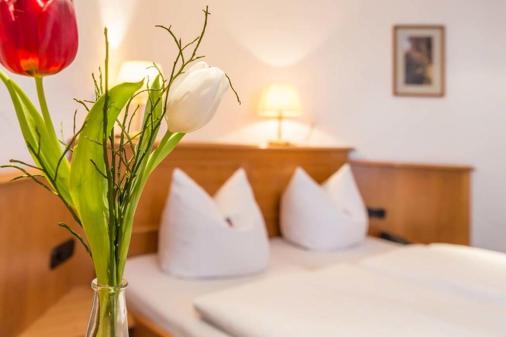 Metzgerei Gasthof Oberhauser - Hotel Zur Post Egling Exteriör bild